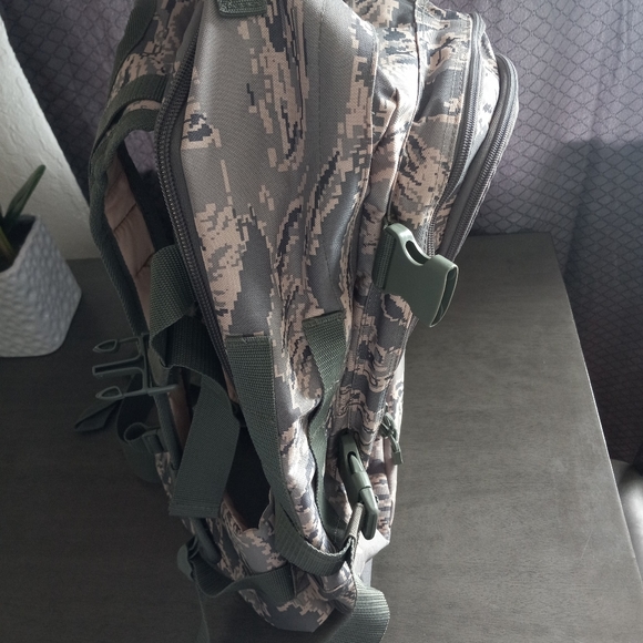 Code Alpha Camouflage Military Type Backpack - Picture 4 of 6